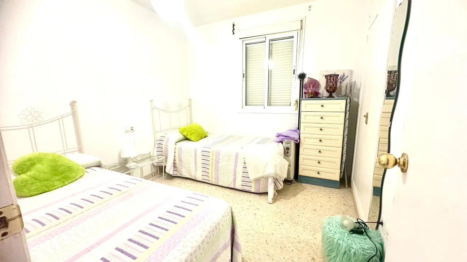 Monica El Bosque Apartment
