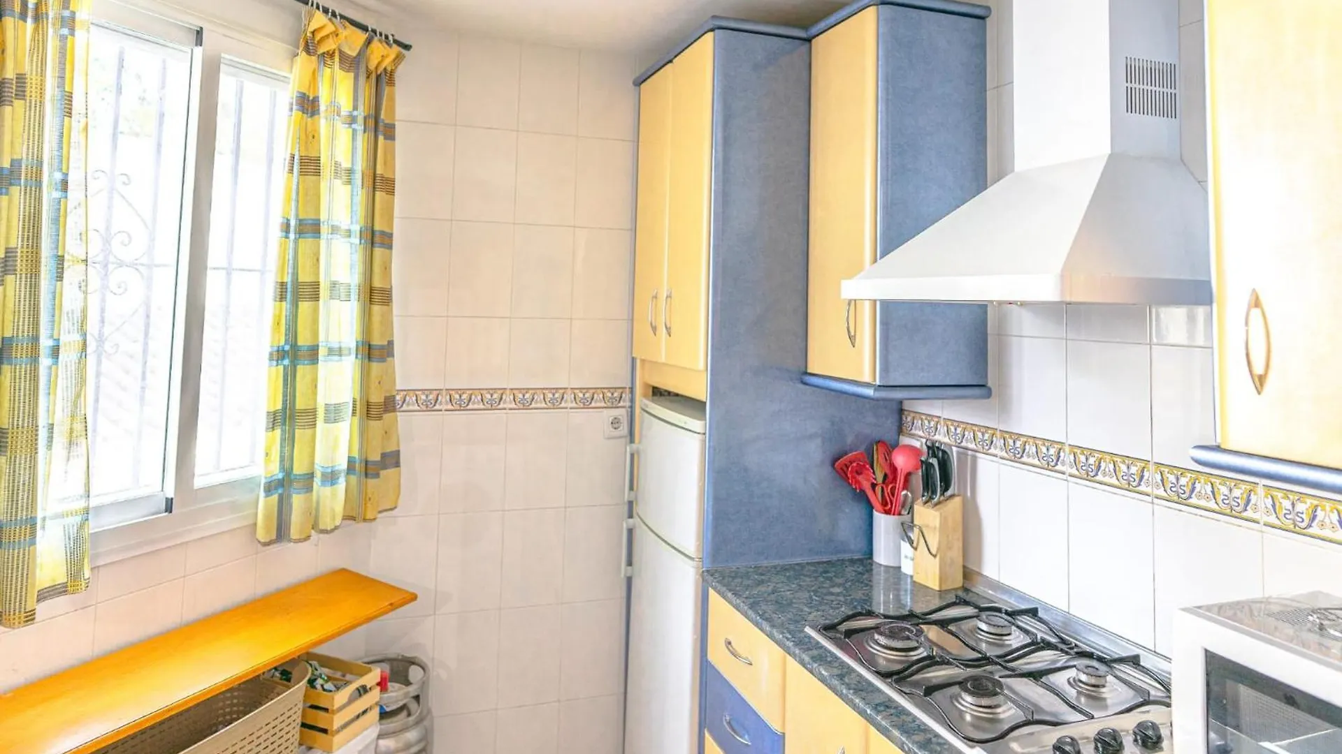 Monica El Bosque Apartment
